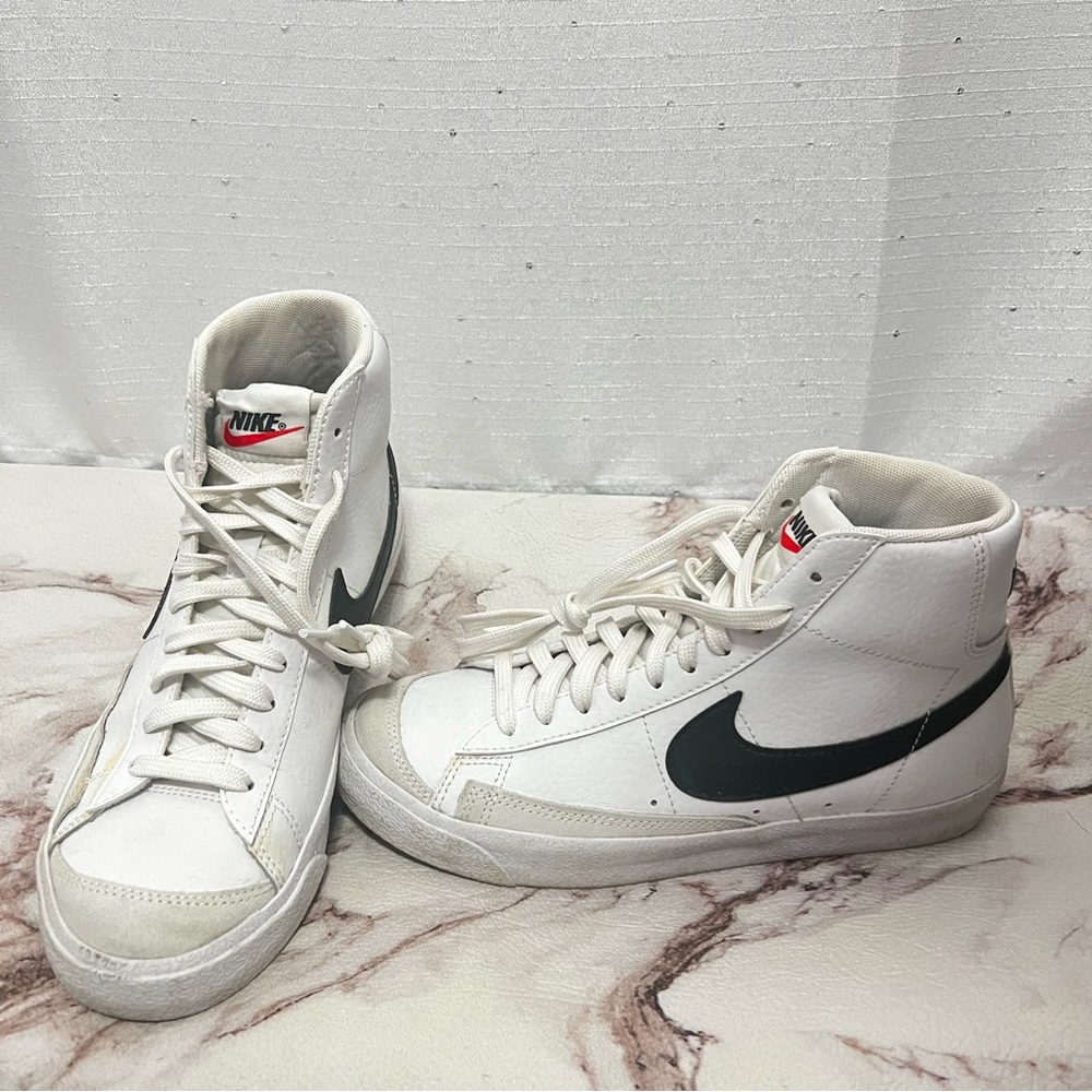 Nike Blazer Mid '77 Big Kids Size 5.5Y 7W